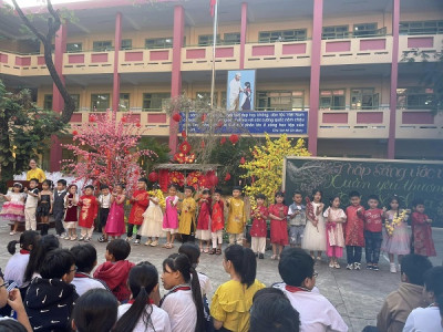 Thắp sáng ước mơ, Xuân yêu thương - Tết sẻ chia