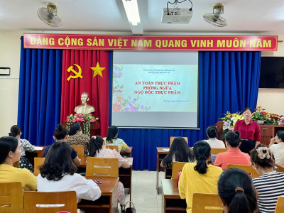 Trường Tiểu học Phú Mỹ tổ chức triển khai tập huấn chuyên đề "An toàn thực phẩm - phòng ngừa ngộ độc thực phẩm