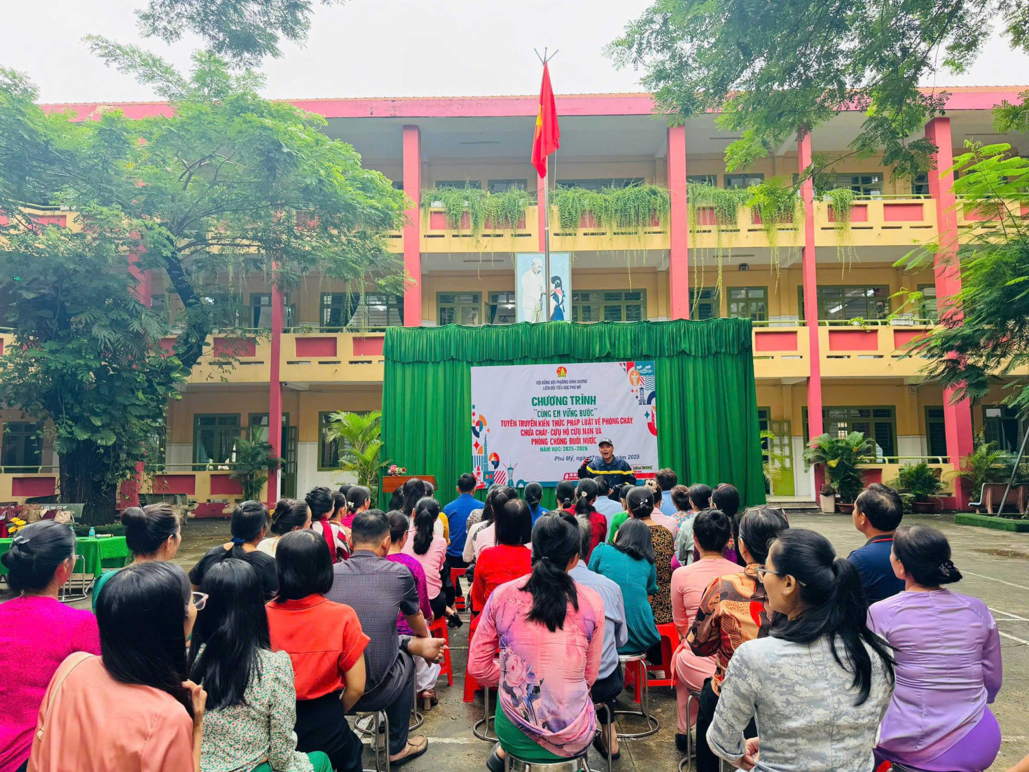 5 35386031984408953659